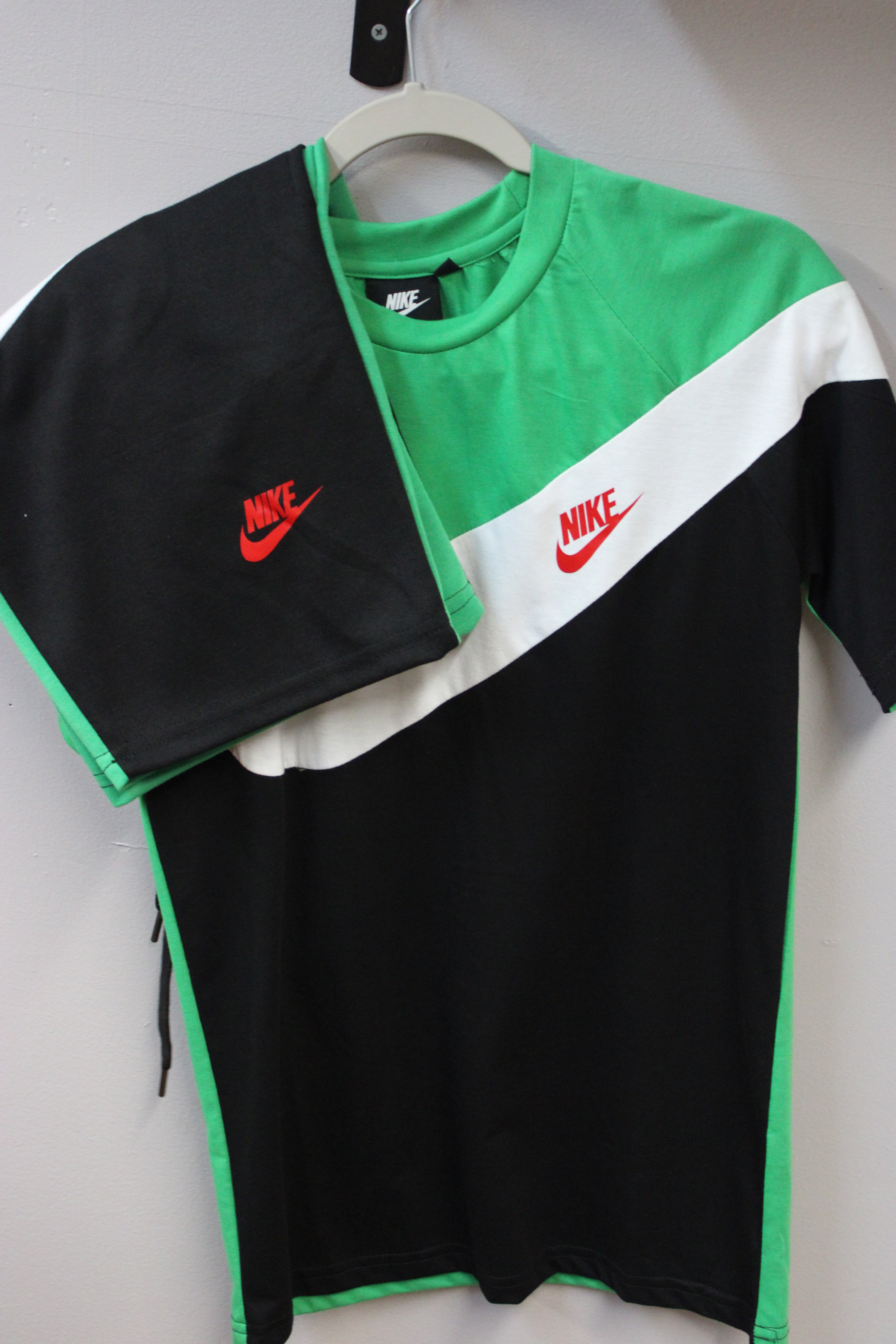 2pn Top and Bottom Shorts outfit